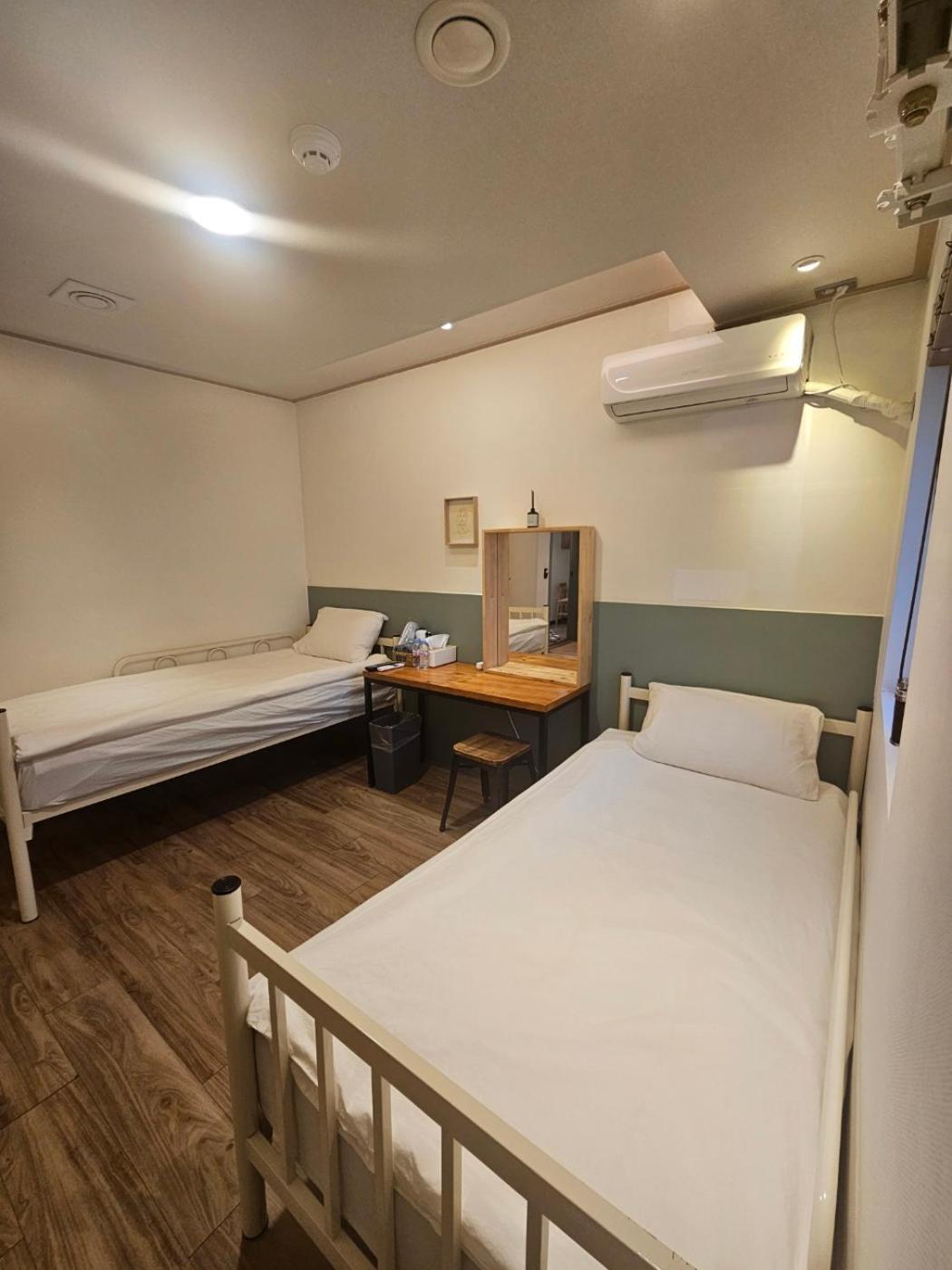 Hostel Korea - Ikseon Сеул Экстерьер фото
