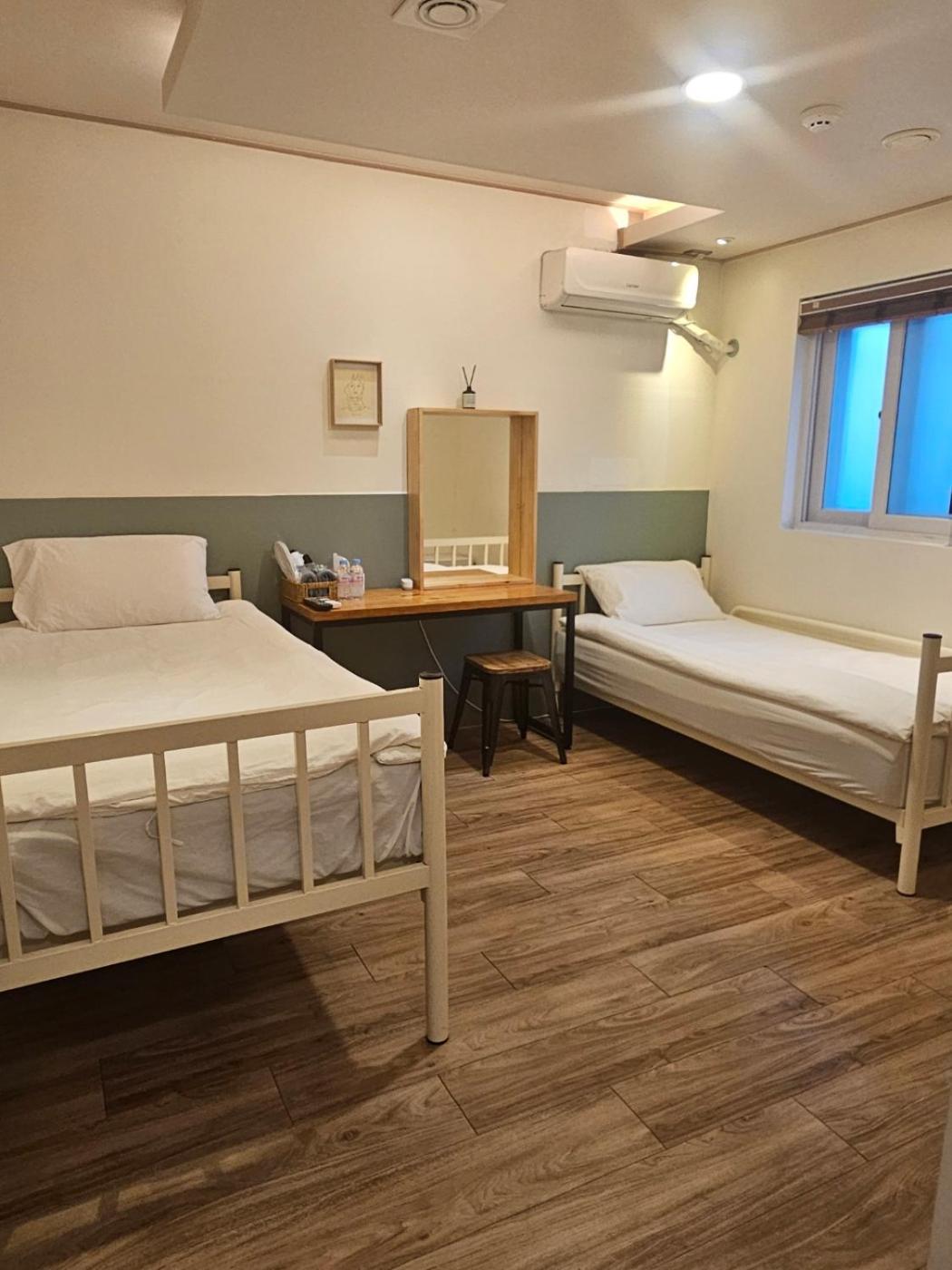 Hostel Korea - Ikseon Сеул Экстерьер фото