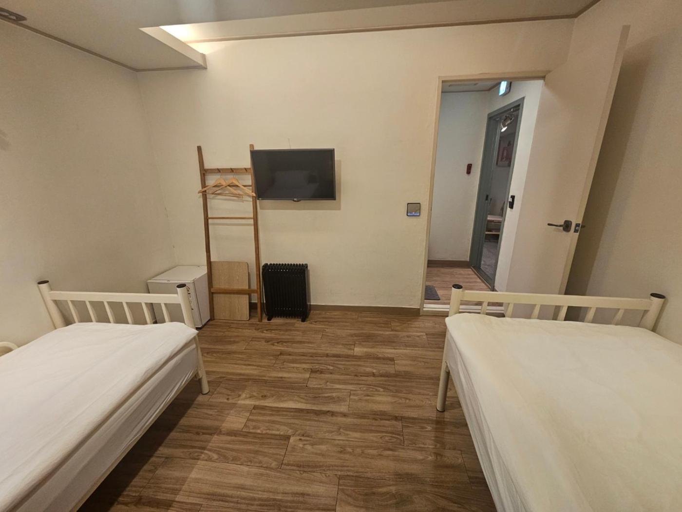 Hostel Korea - Ikseon Сеул Экстерьер фото
